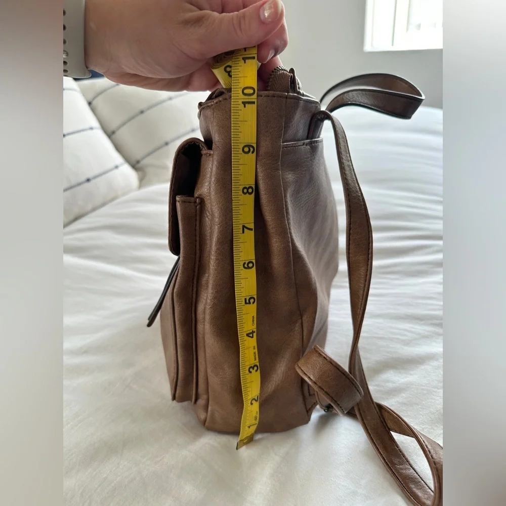 Relic by Fossil Brianna Convertible Backpack – Light Brown